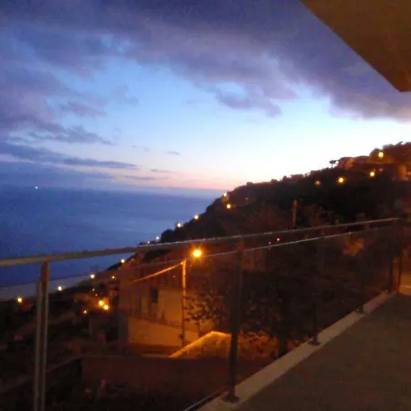 Feriehus Girasol Arco da Calheta (Madeira)